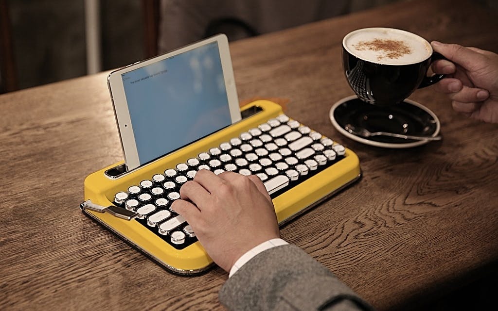 AJAX タイプライター風 レトロキーボードPENNA おしゃれ Mustard