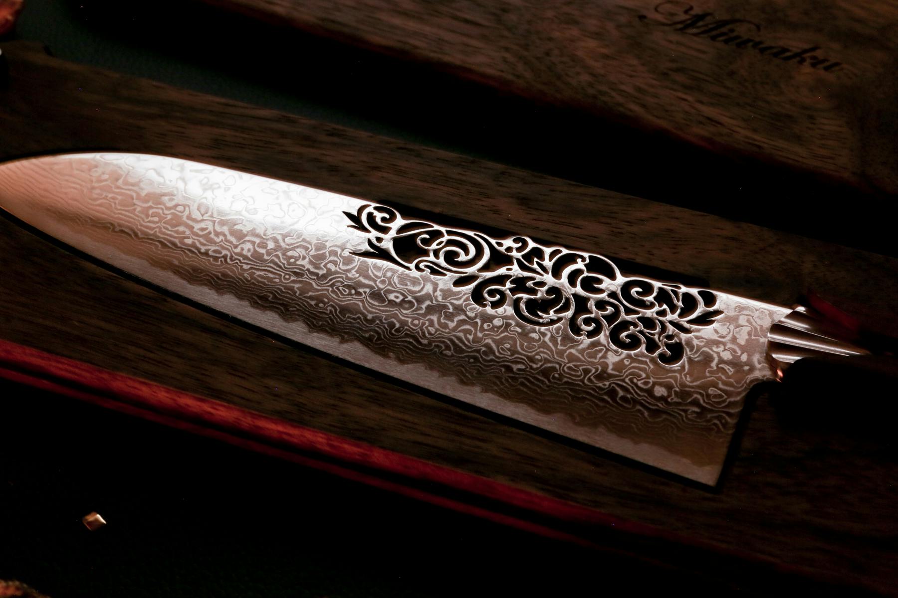 【魅せる包丁デザイン】高級刃物鋼~スーパーゴールド2を採用~