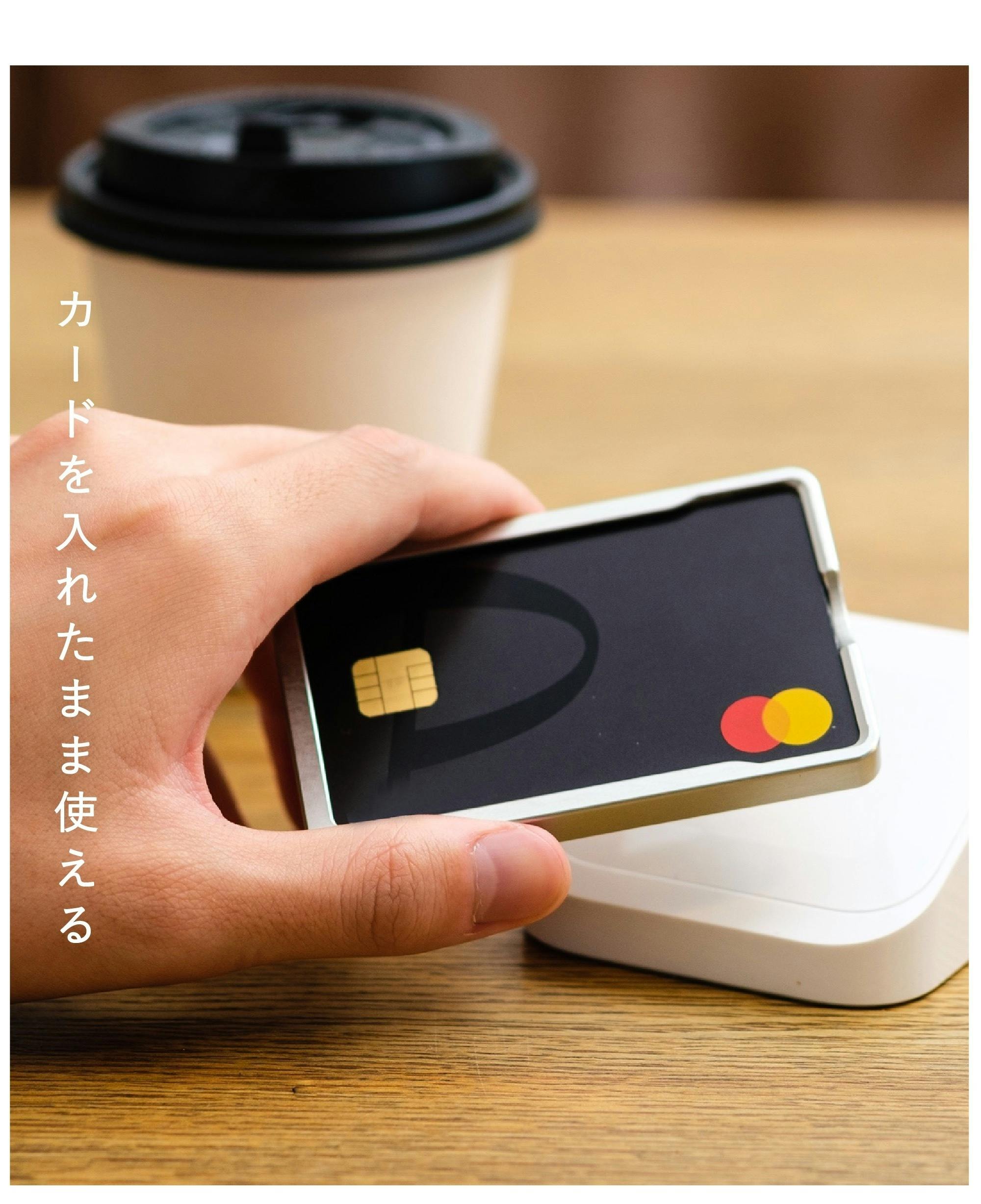 【次世代フレーム型】 両面からカードを出し入れできる!軽量で丈夫なアルミ製6枚収納カードケース | NIUM CLASSIC