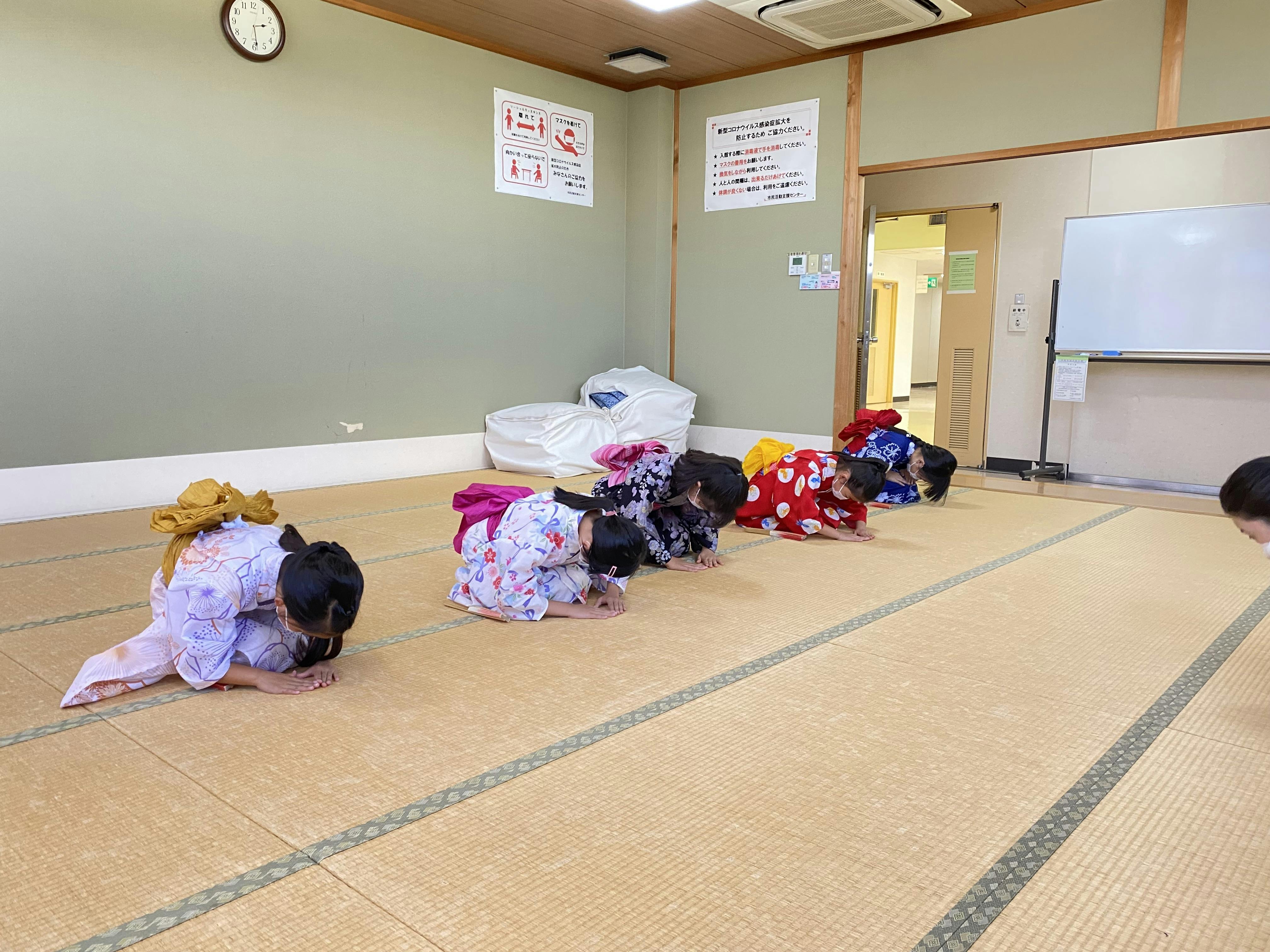 体験教室のお稽古風景