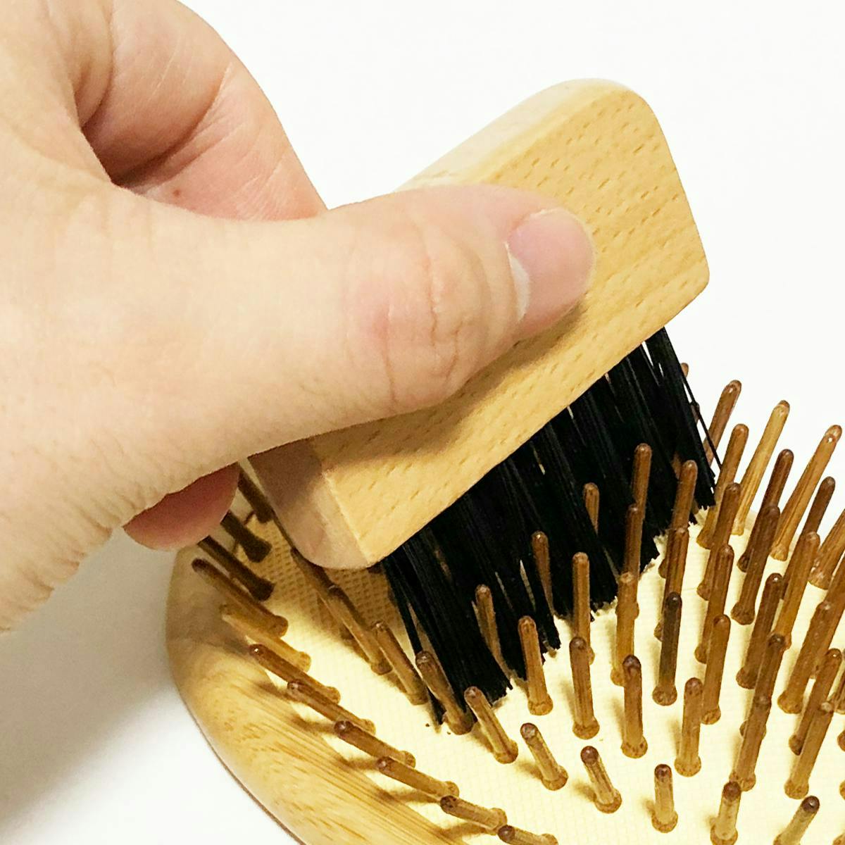 ブラシクリーナーによる清掃