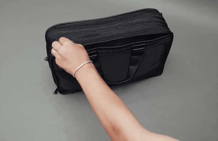 全ビジネスマン必見＞超コンパクトなのに、収納力抜群な『3WAY BAG』登場。 - CAMPFIRE (キャンプファイヤー)