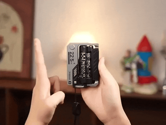 瞬速バッテリー交換＆2WAY充電対応！パワフルな22.5W双方向充電