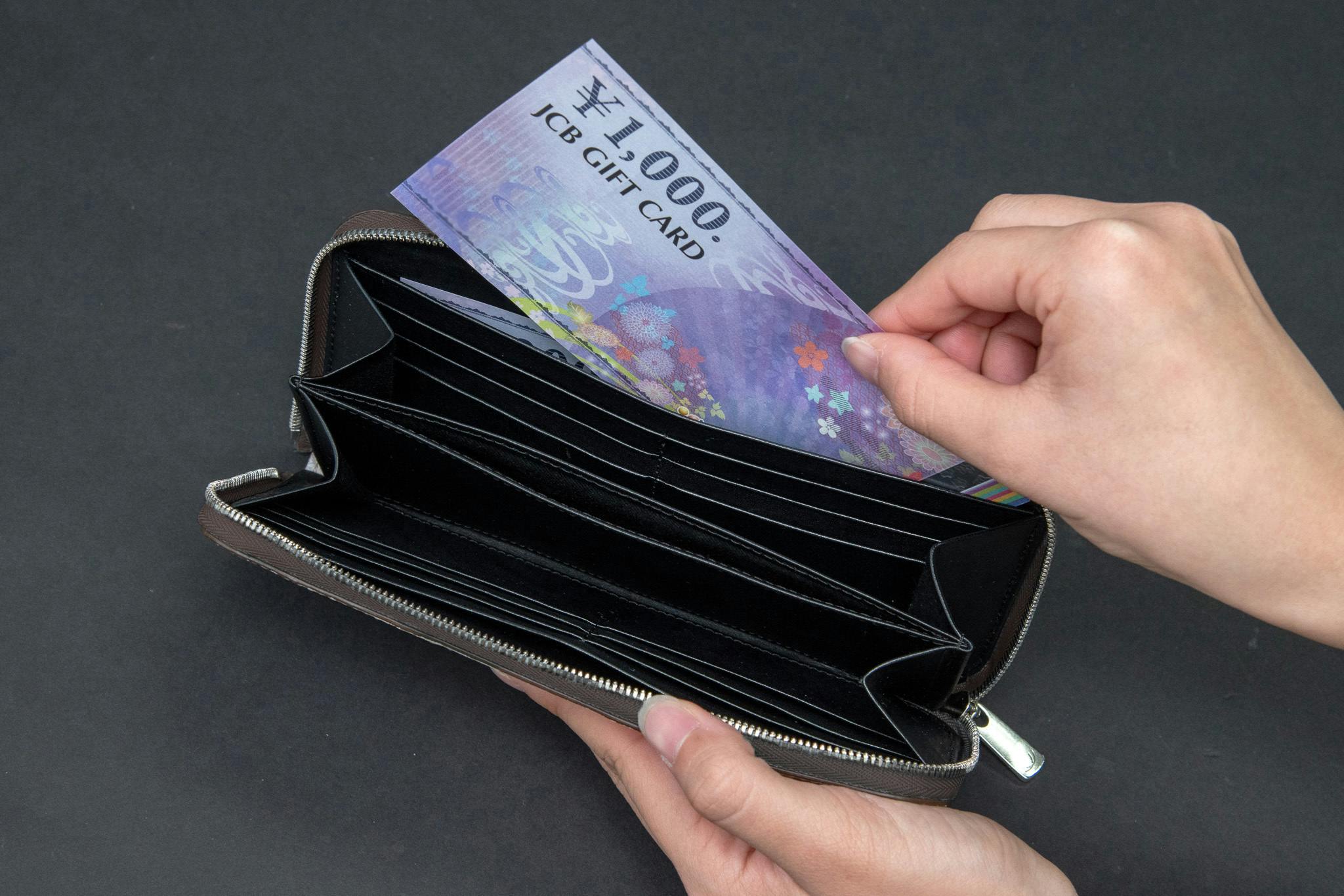 新進工房　ロシアンカーフ長財布 200年海底で耐えた革！？幻のロシアンカーフで作る極薄長財布