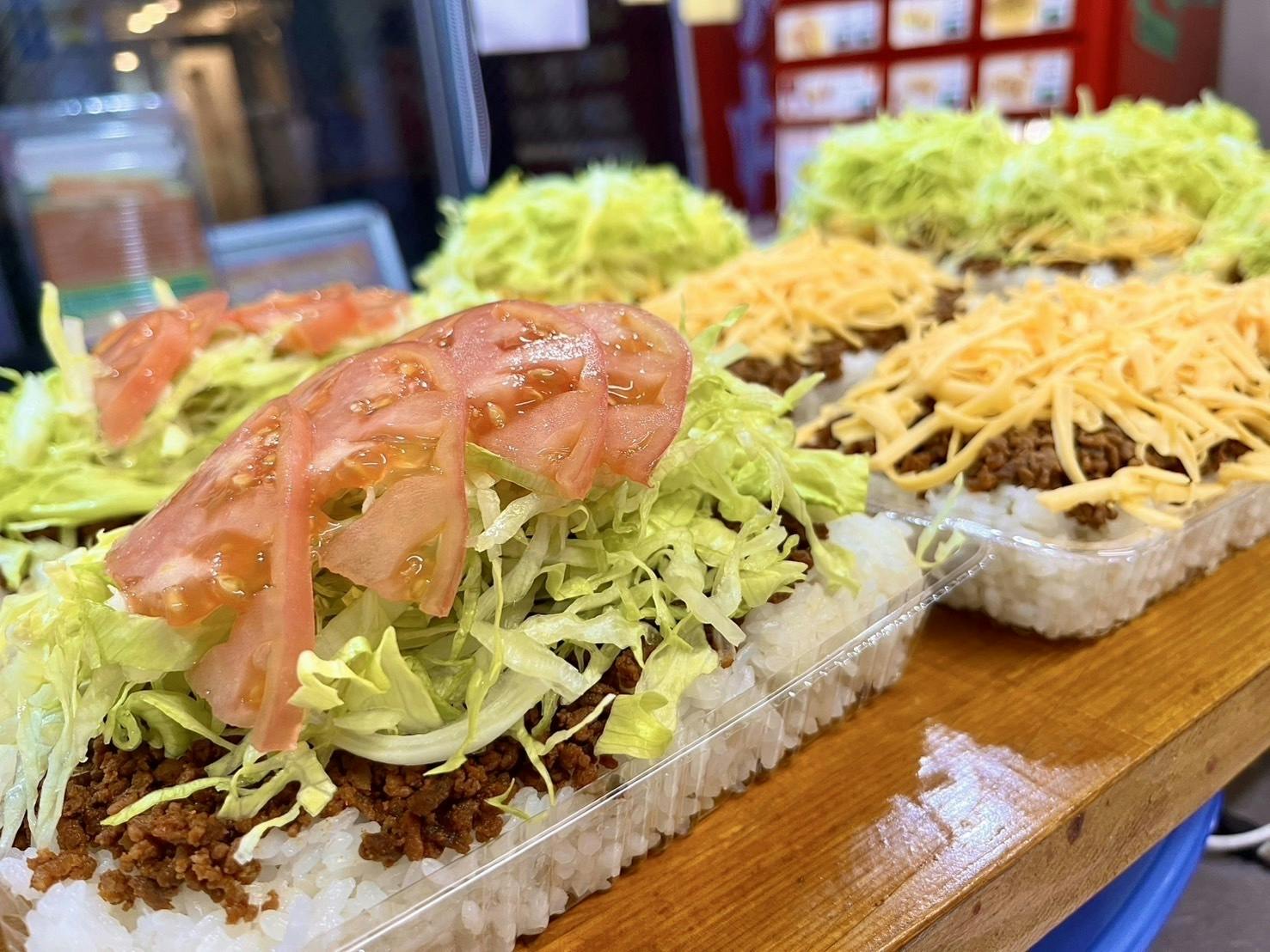 沖縄タコライス専門店】沢山の人に食べてほしい！広告宣伝車走行