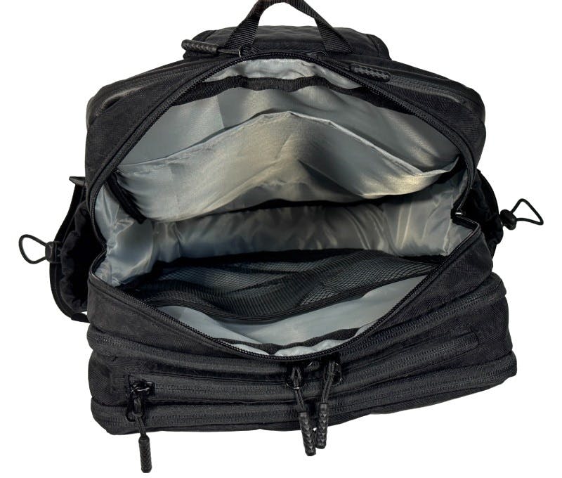 14インチPCも一泊荷物も！多機能スリング「ATTIV」は大容量