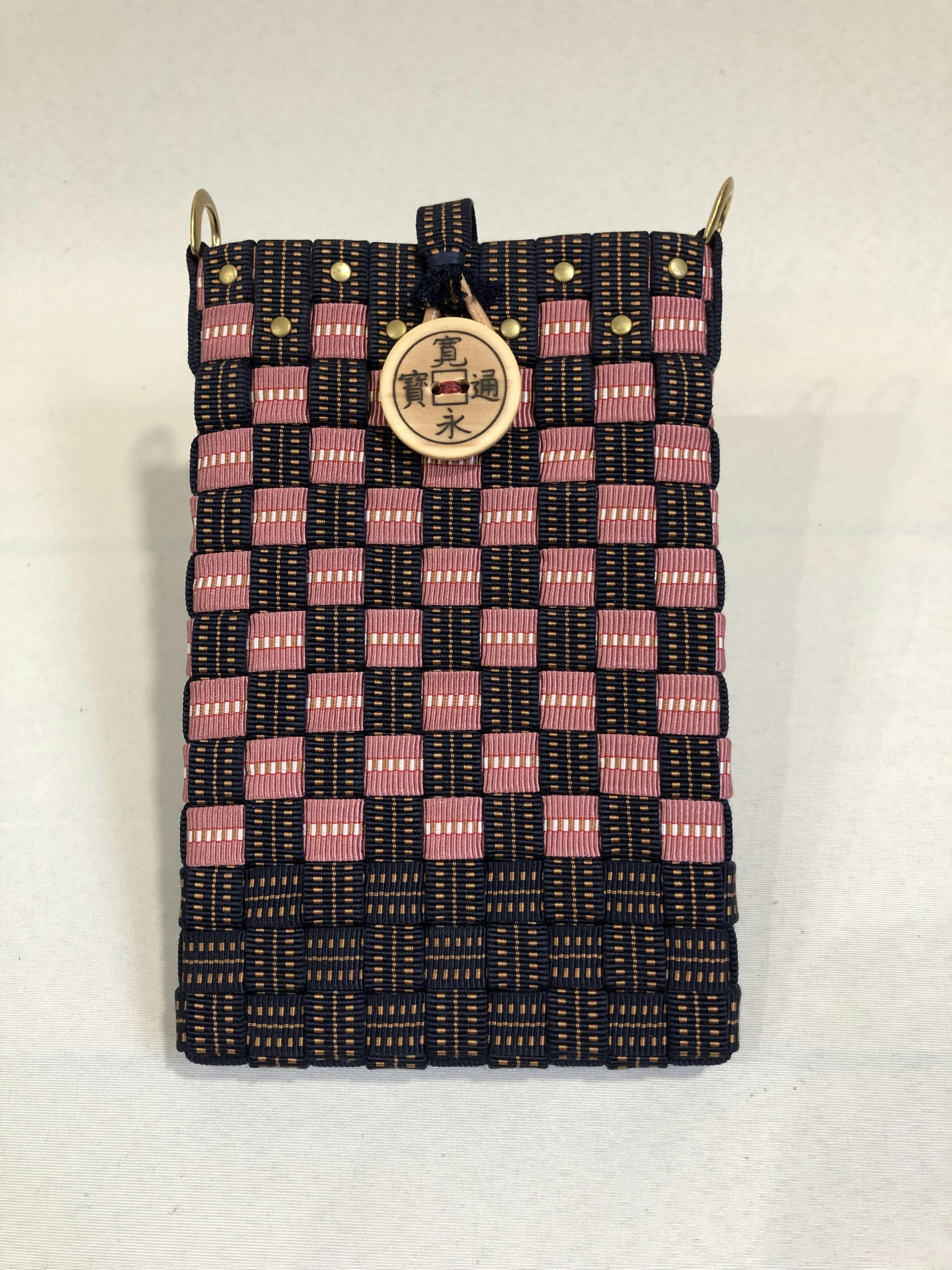 3f2648de-4124-45f9-b73b-