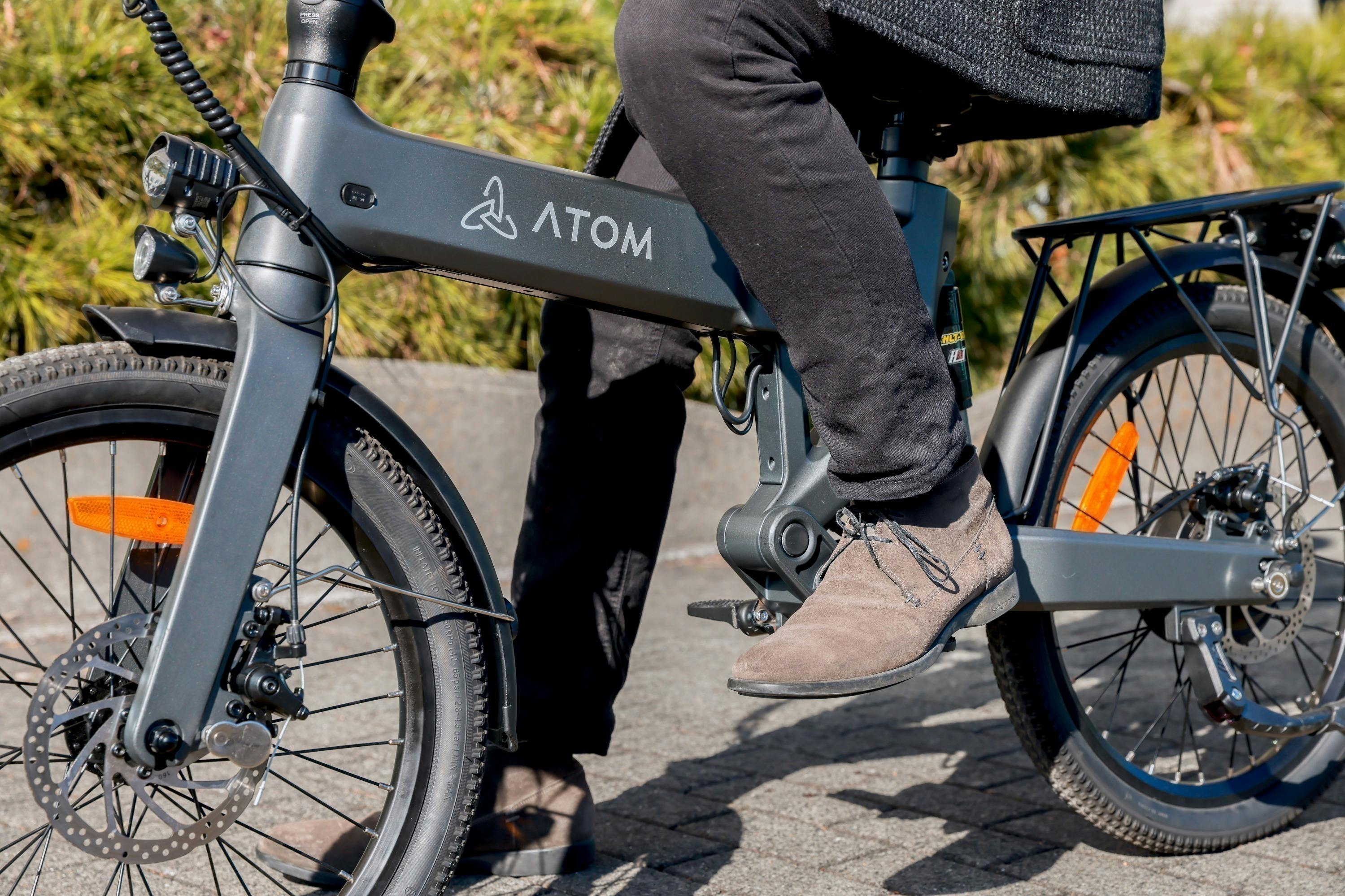 フル電動サイクル「ATOM Full eBike」 ポータブルソーラーパネル フル フル電動サイクル「ATOM Full eBike」 ポータブルソーラーパネル フル
