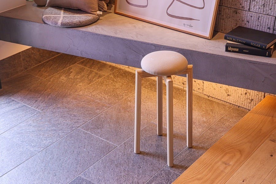 ミナ ペルホネンの生地で彩った、北海道旭川「匠工芸」の “まる ミナ ペルホネンの生地で彩った、北海道旭川「匠工芸」の “まる