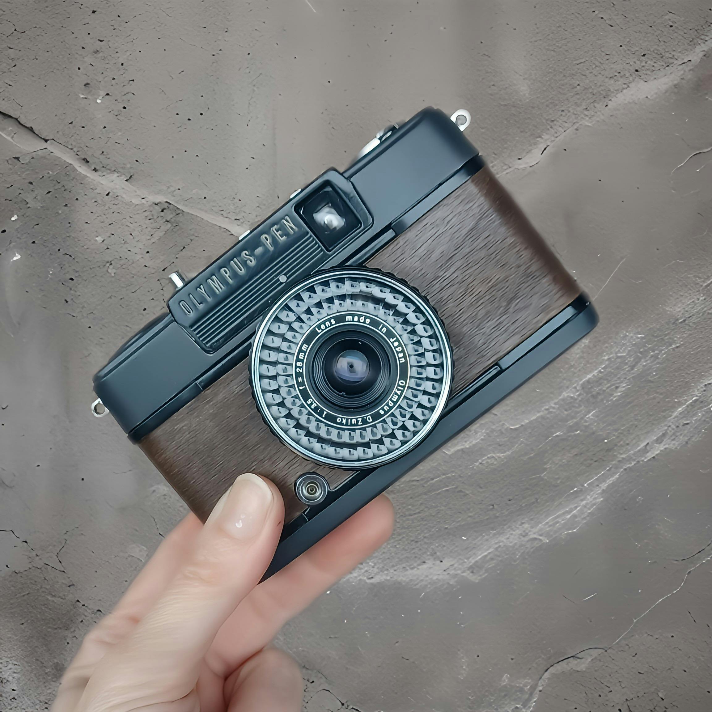 フィルムカメラのリメイクで特別な1台を - CAMPFIRE (キャンプファイヤー) フィルムカメラのリメイクで特別な1台を - CAMPFIRE (キャンプファイヤー)