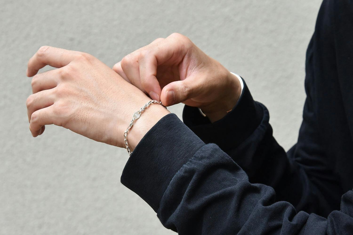 爆買い！ 700年続くジュエリーマークを手元に。日本の職人が作る「一生 アクセサリー