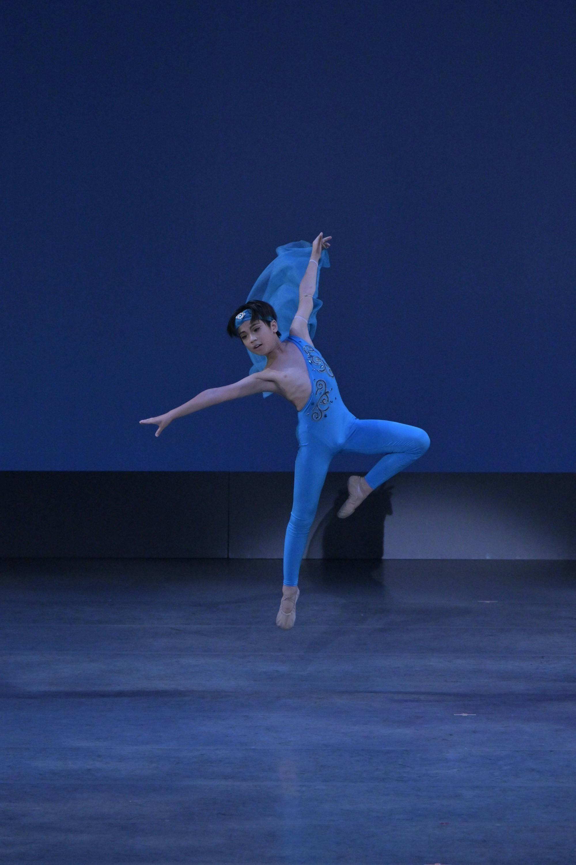 バレエダンサー 若手ダンサーの登竜門、2025年YAGPタンパファイナルに挑戦したい! - CAMPFIRE (キャンプファイヤー)