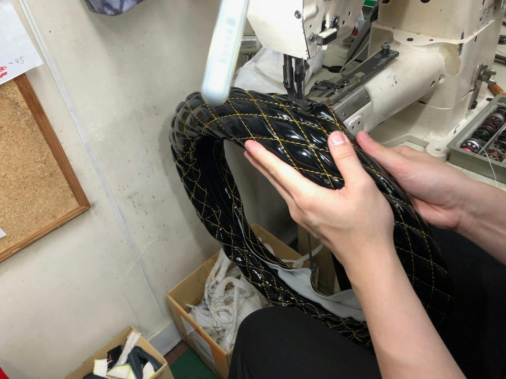 楽天市場】受注製作 極太ハンドルカバー 王朝 太さ 43mm 乗用車