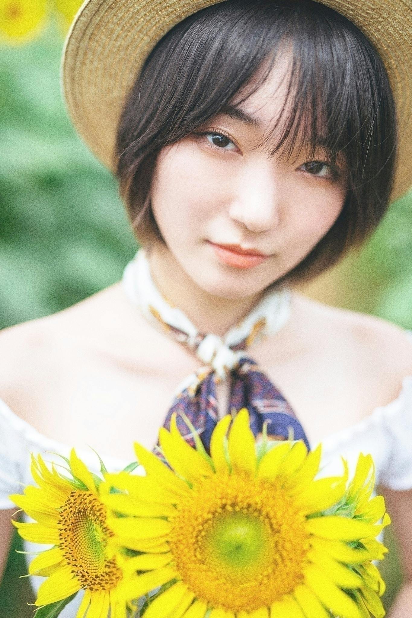 作品名「flower」 360度カメラで撮影して編集したアート作品です 作品名「flower」 360度カメラで撮影して編集したアート作品です