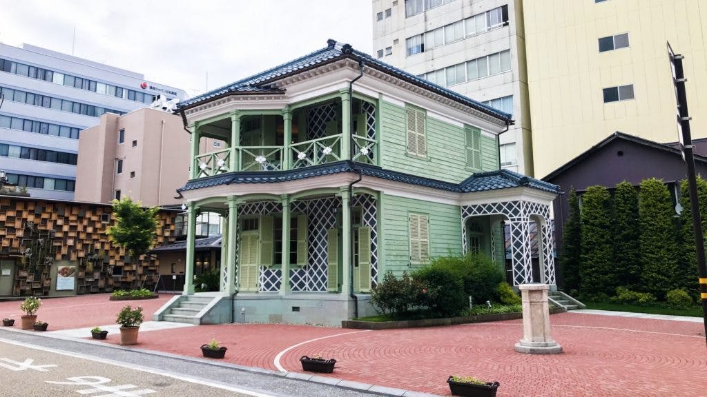 3番目のメイン画像