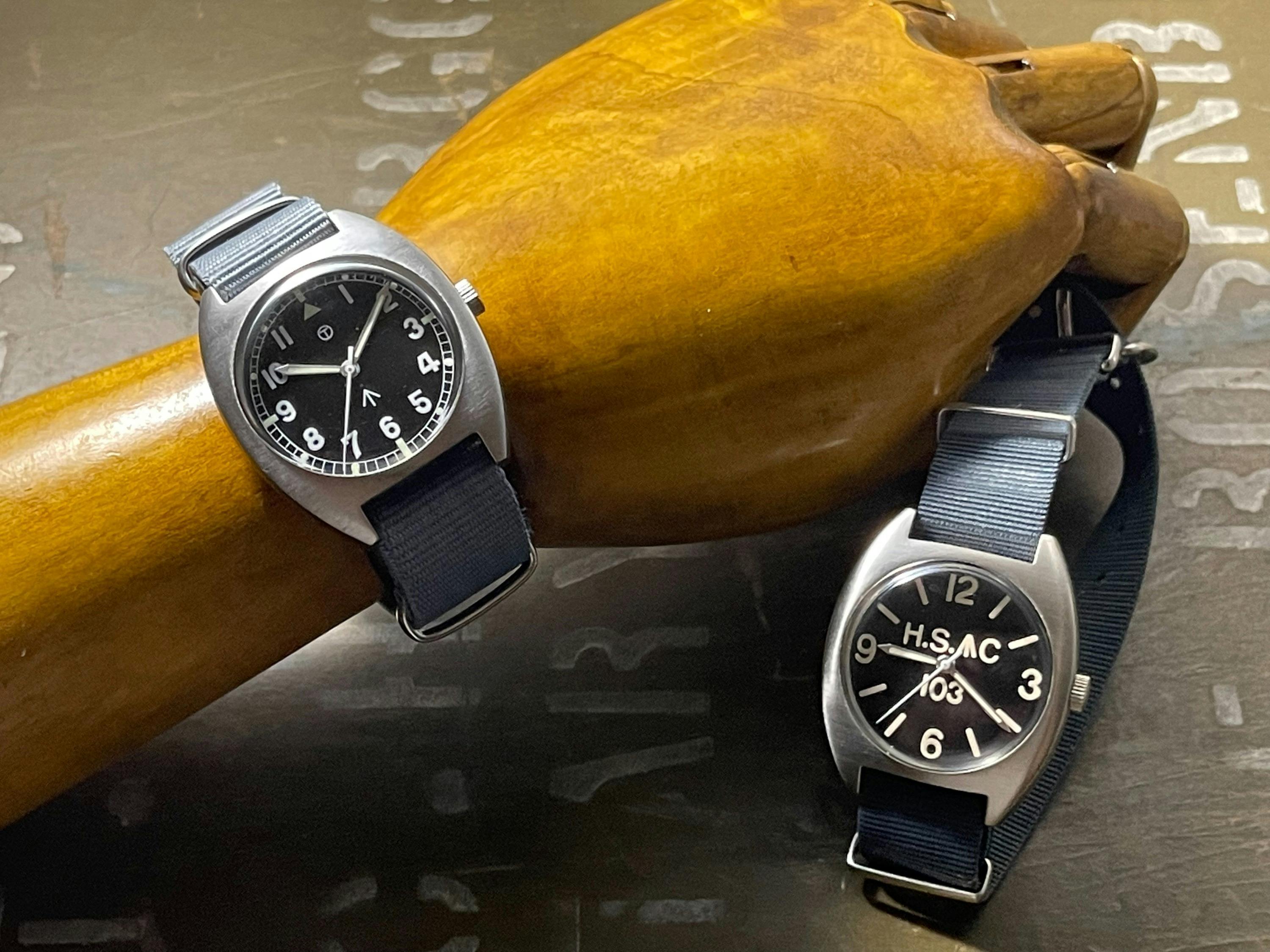 ロイアヤルアーミーの名作を復刻。ブロードアローが光る長年愛された ロイアヤルアーミーの名作を復刻。ブロードアローが光る長年愛された