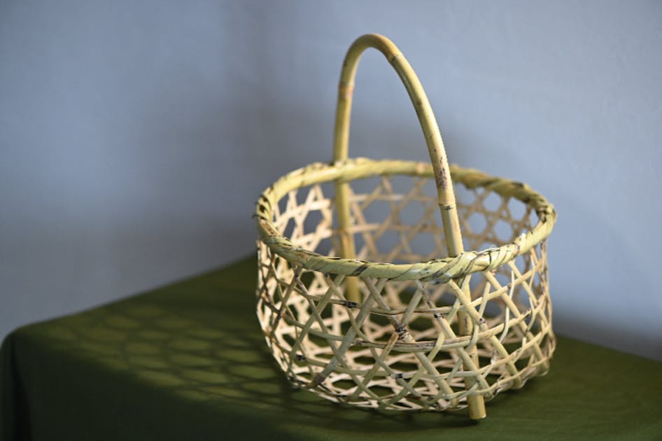 籠ザクロ 44d87e85-3df8-44d3-b8fc-