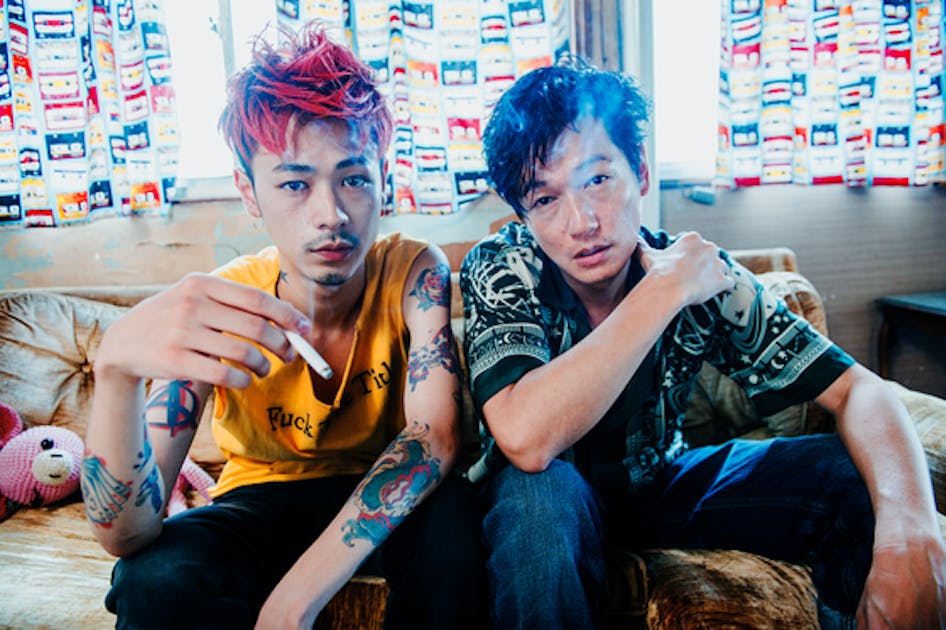 ニワトリ☆フェニックス」 成田凌＆井浦新＆かなた狼直筆サイン付き